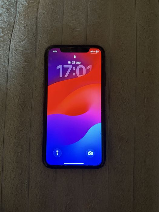 Продаю 11 iPhone