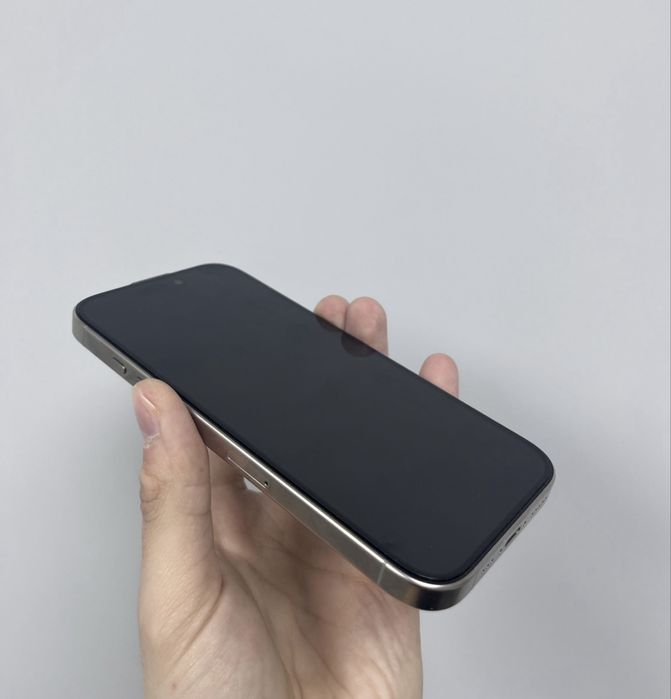 Iphone 16 pro 256gb емкость90%