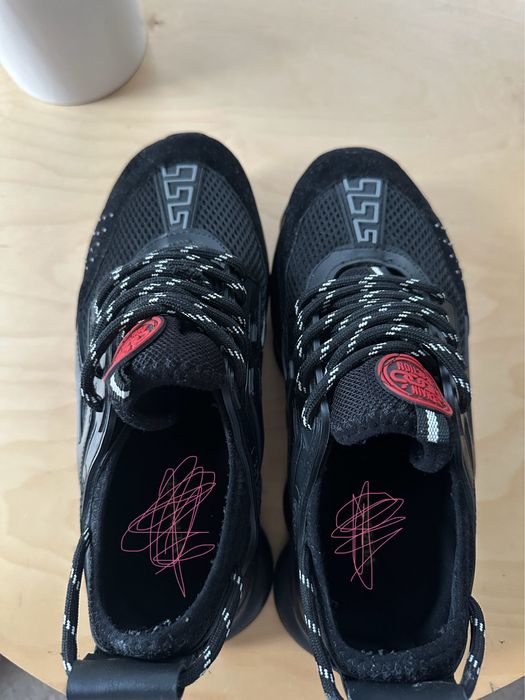 Versace chain reaction