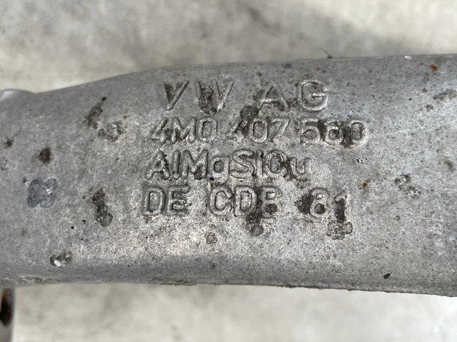 Fuzeta dreapta fata Audi Q7/Vw Touareg CR7 cod 4M0407560 - 4M0407242Q