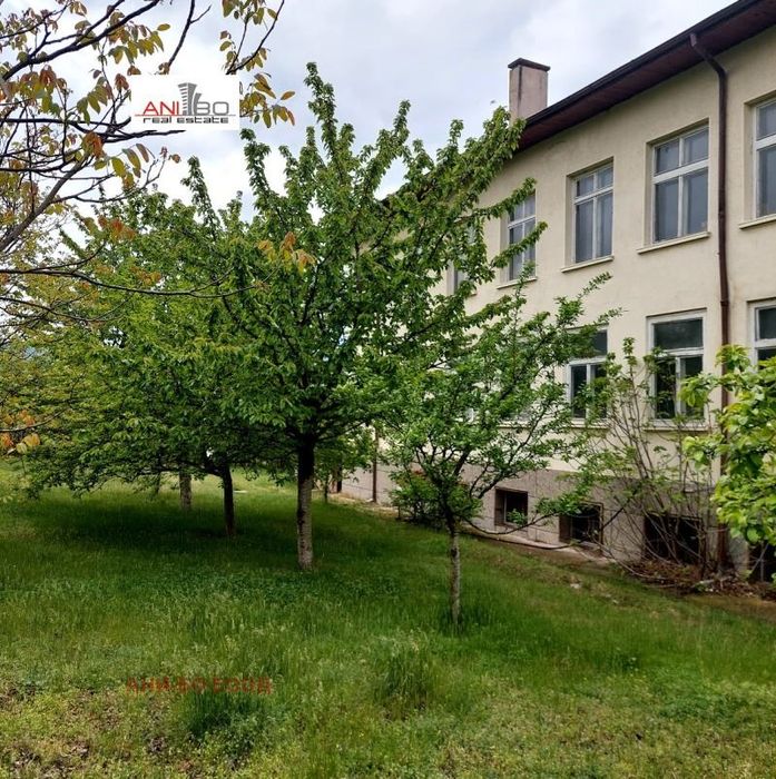 Продава се Къща в Благоевград, Струмско - 700 кв.м за 458 €/кв.м - Снимка #4