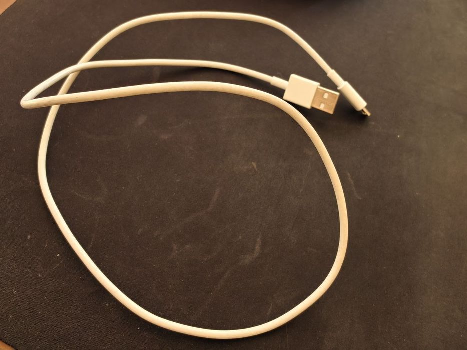 Продам телефон Pocco C51