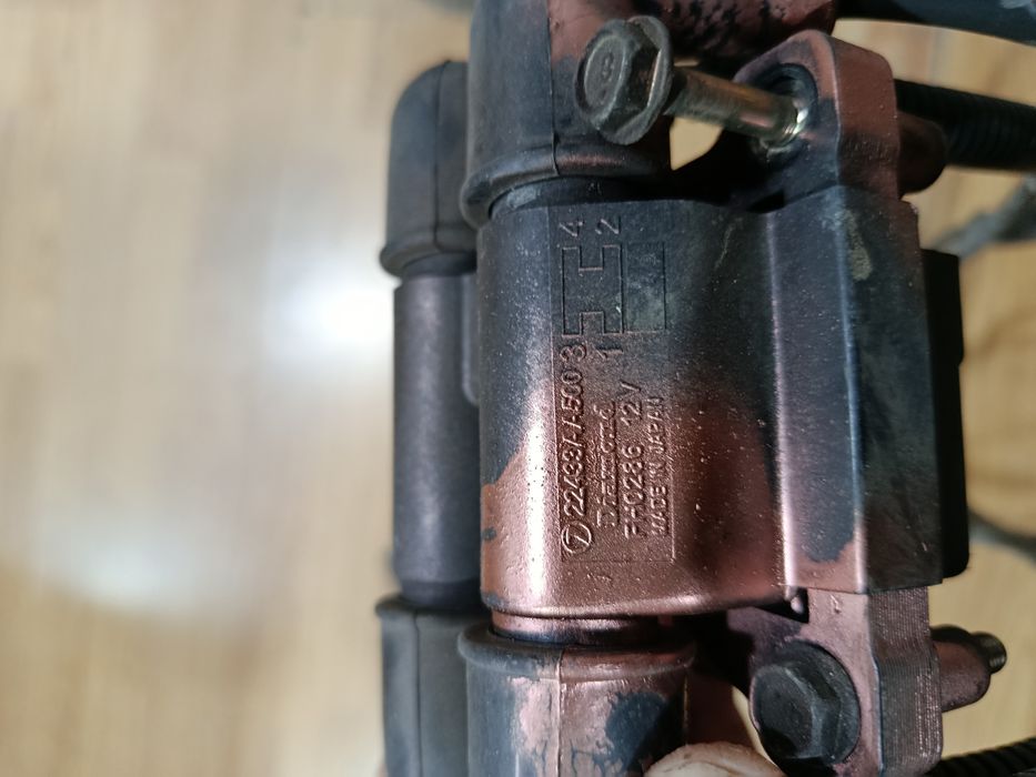 Запчасти на Субару аутбэк 2005 года 2.5