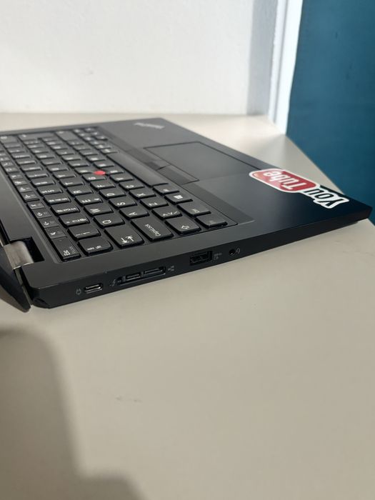 Lenovo L13 gen 2• i3 generatia 11• 8gb • 256gb• 13 inch• bateria 6-7h