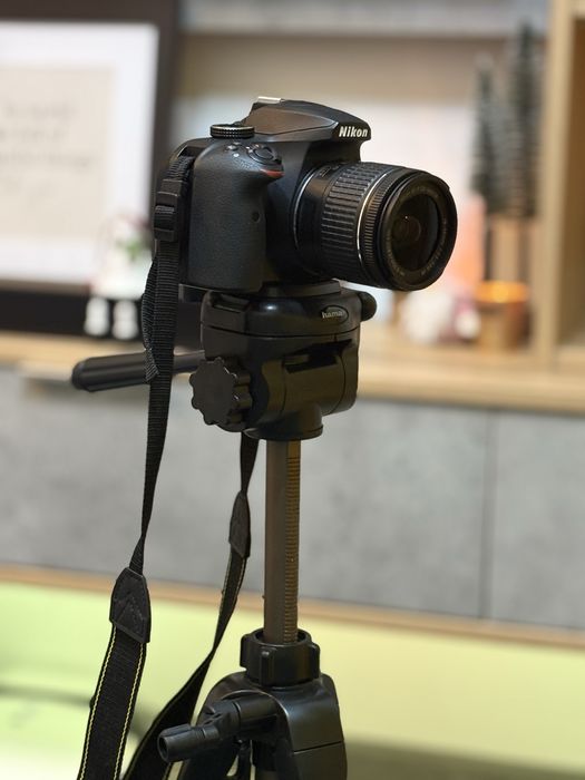 Vand Nikon D3400 + Trepied Hama + Obiectiv 55-200