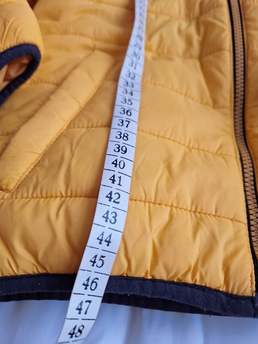 Яке за момче 5-8 г - 20 лв