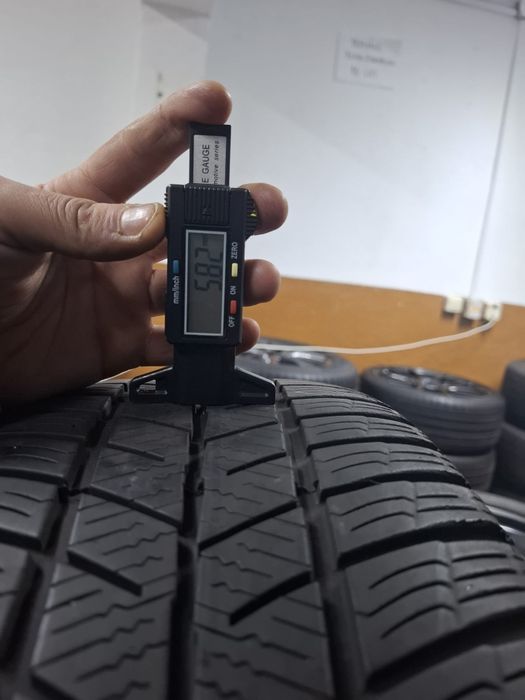 Set 4 anvelope iarna 225 45 18 Barum polaris 5 dot 2021