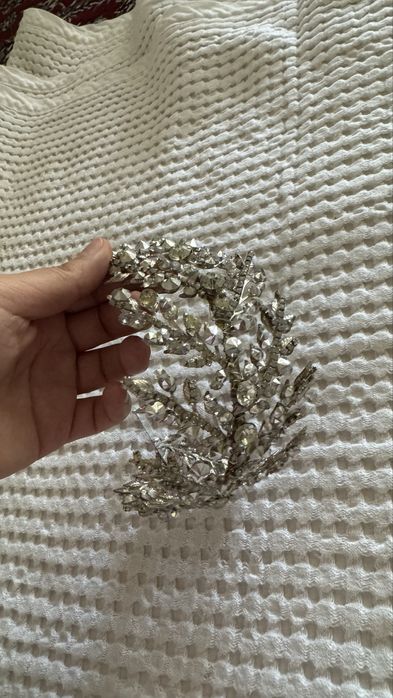 Диадема 60 000 сум