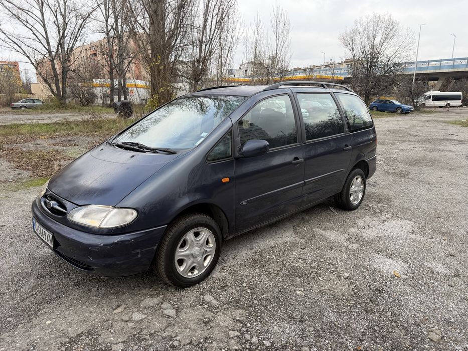 Ford Galaxy 2.0i