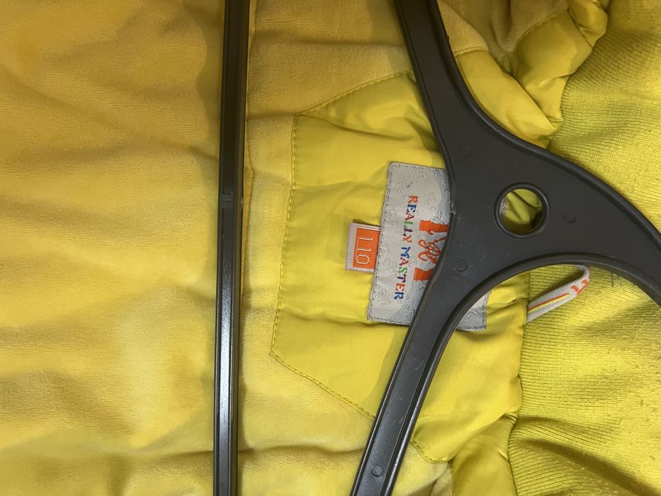 Пуховик на девочку 110 см