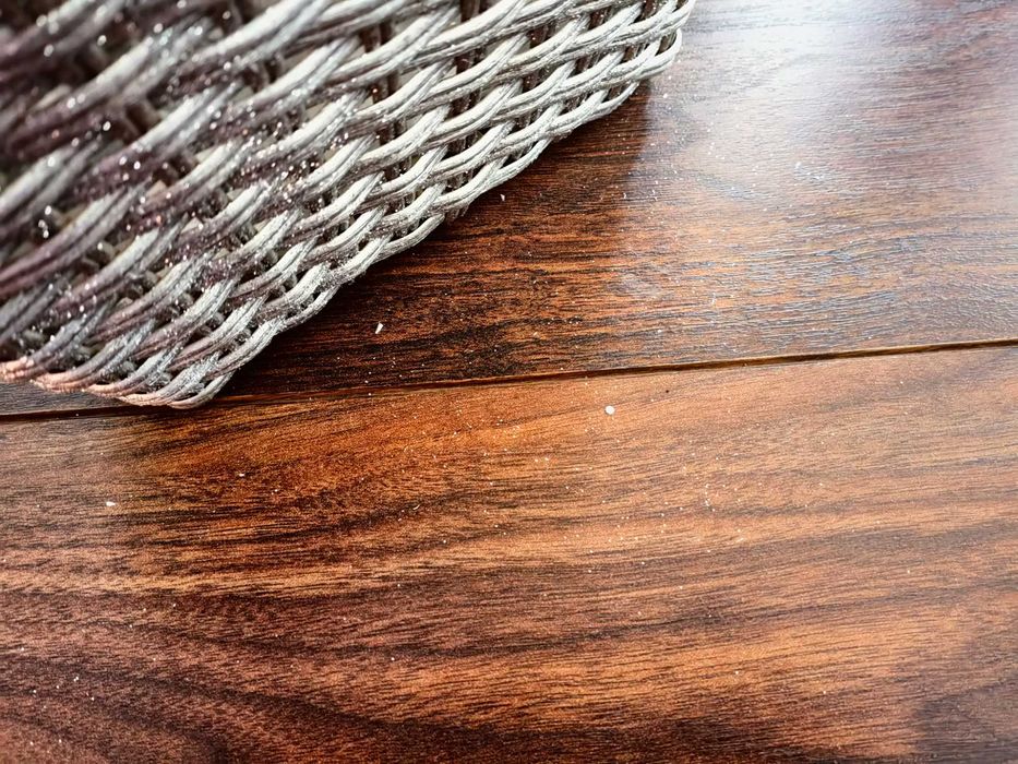 Саксия за стена, кашпа кошница за окачване