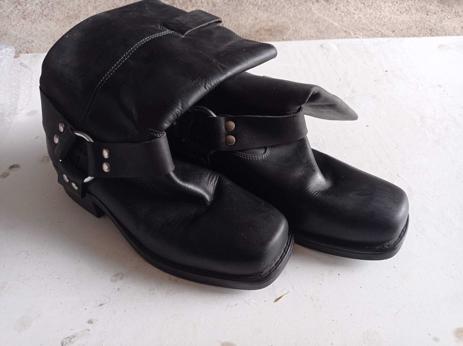 Продавам рокерски ботуши от натурална кожа, размер 41
