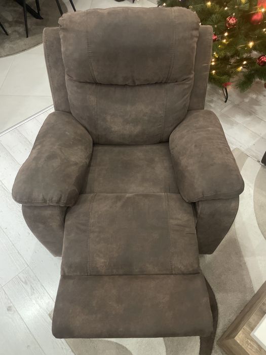 Диван с релакс механизми