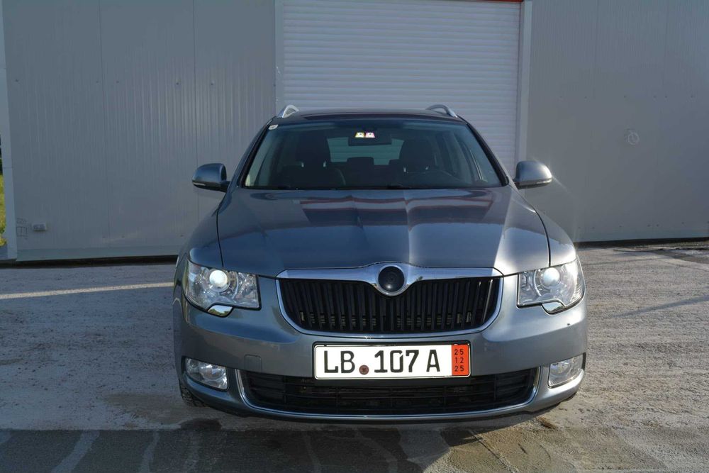 Skoda Superb 2011