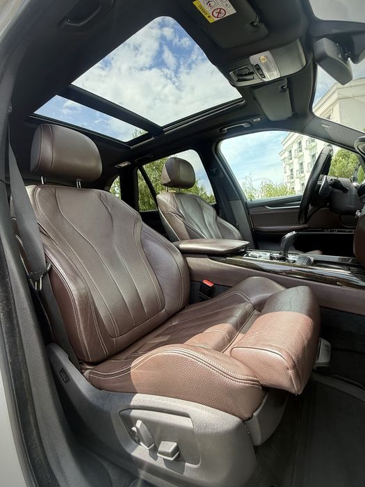 BMW X5 3.0d M Pack Full ! Softclose/Full Led/Harman/Pano,Etc!