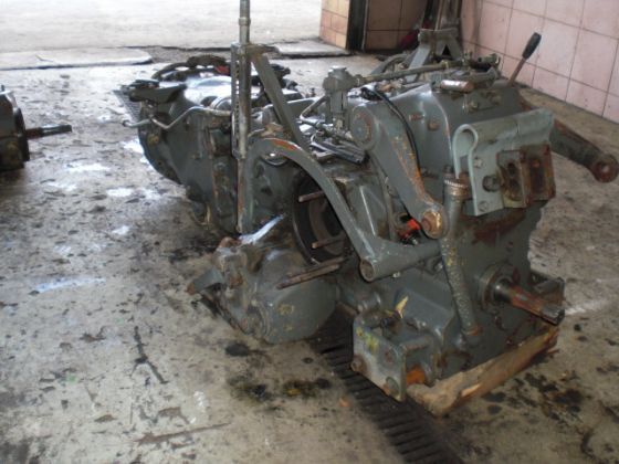 Dezmembrez Fendt 305,308,309,310,