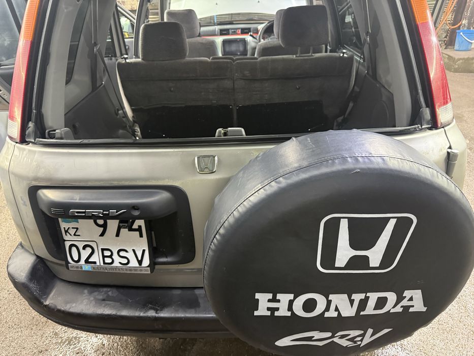 Авто машина Honda CR-V 1997