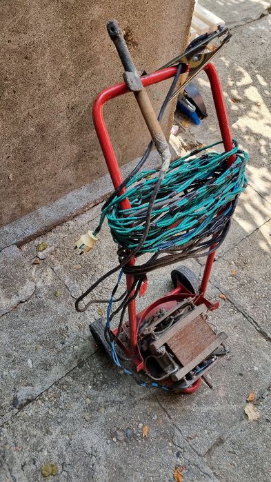 Aparat de sudură cu transformator – FUNCȚIONAL – construcție robustă, pe roți