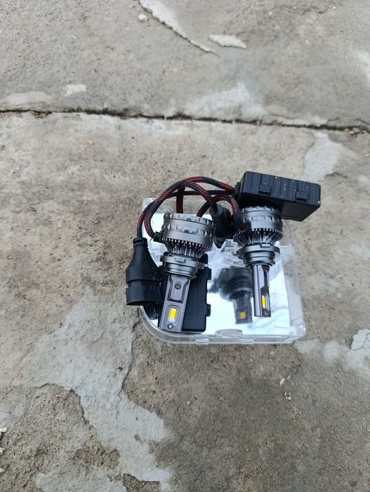 Лэд лампы почти новые