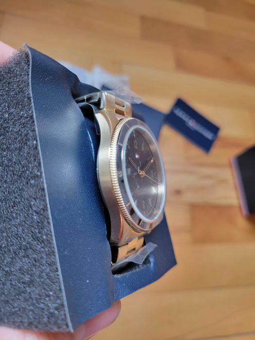 Часовник Tommy Hilfiger Maverick - чисто нов, оригинал