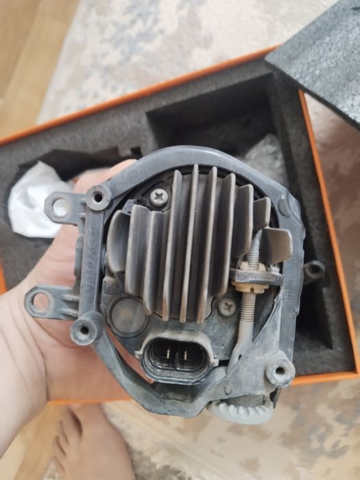 Продам противотуманки