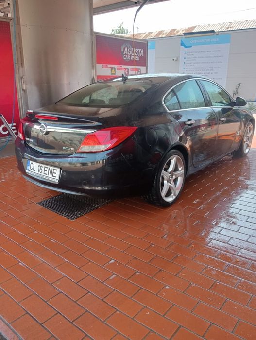 Opel Insignia 2011