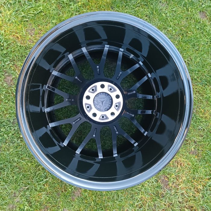 Jante Mercedes Benz R18