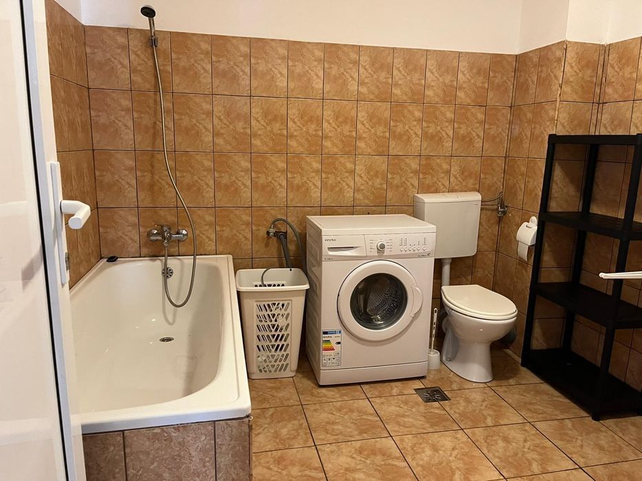 Inchiriez apartament 3 camere,bloc nou,Micalaca