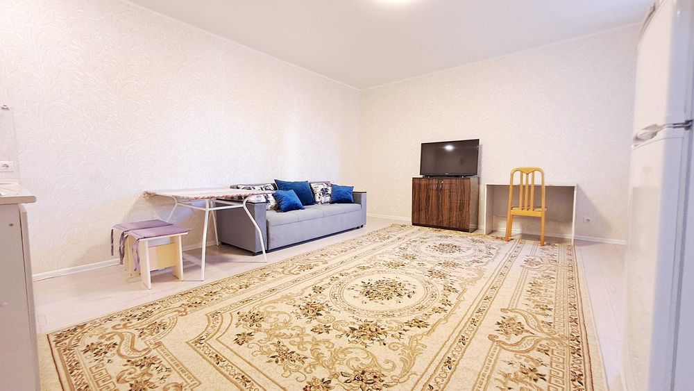 2-комн квартира посуточно Левый берег