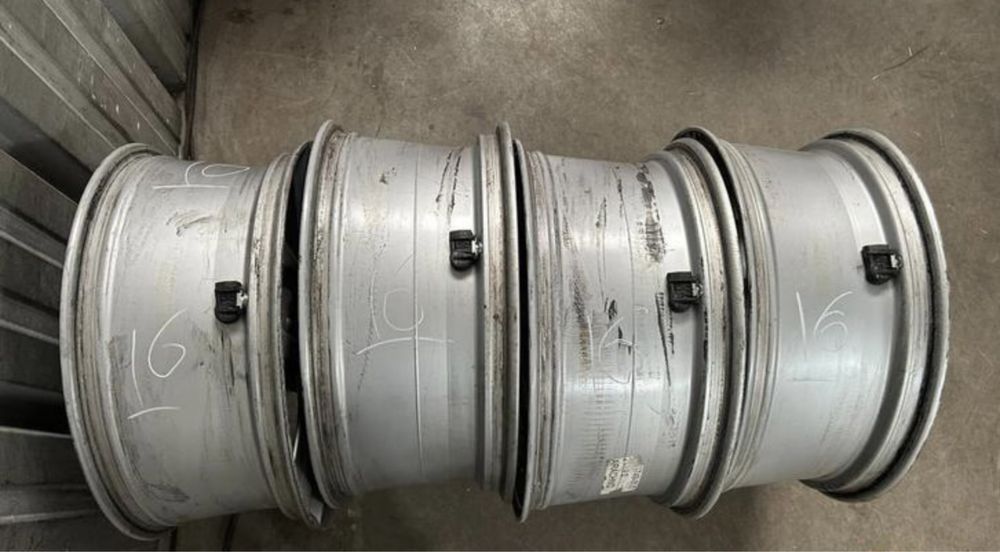 Tesla джанти 21 цола оригинални със сензори