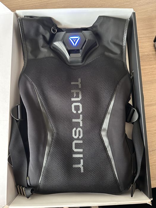 bHaptics TackSuit X40