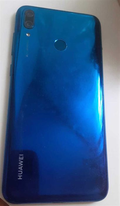 продам телефон Huawei y7 2019