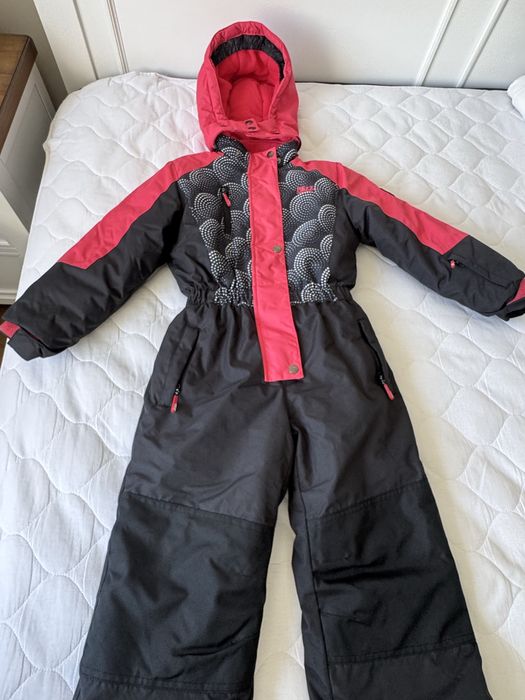 Продам зимний комбинезон Blizz