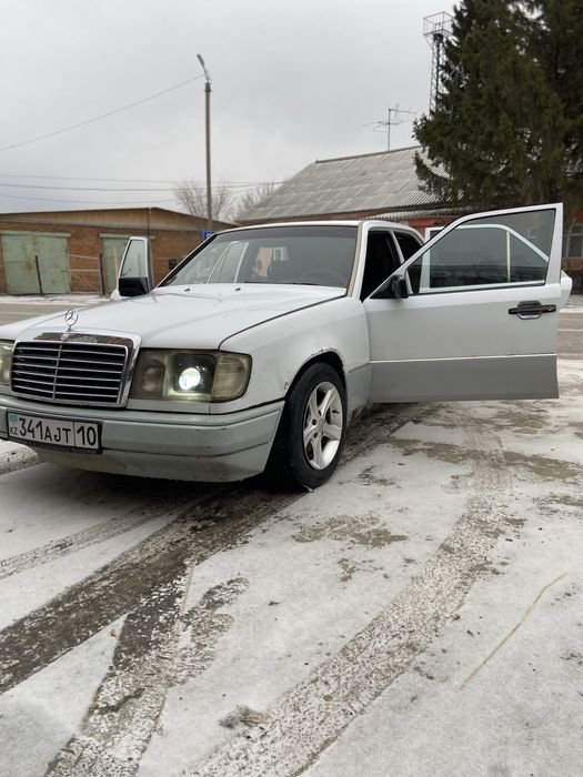 Мерседес 124 2.3