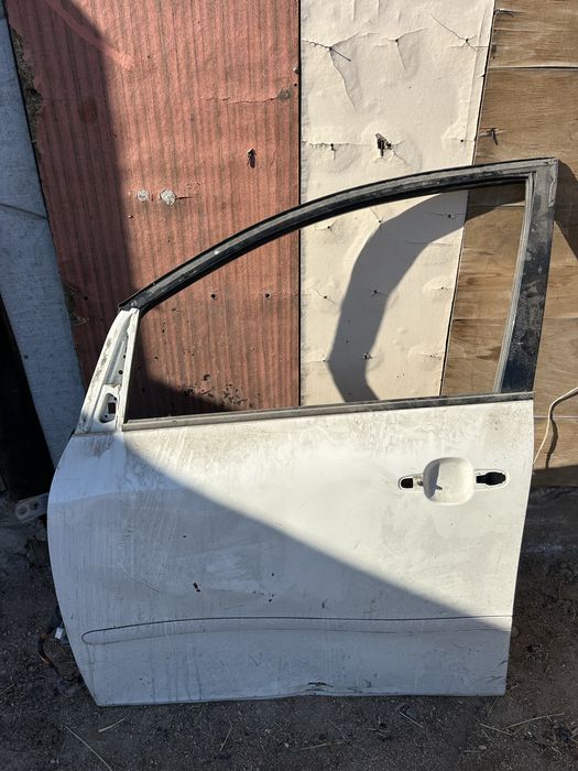 Ипсум 2 белый левый передний дверь