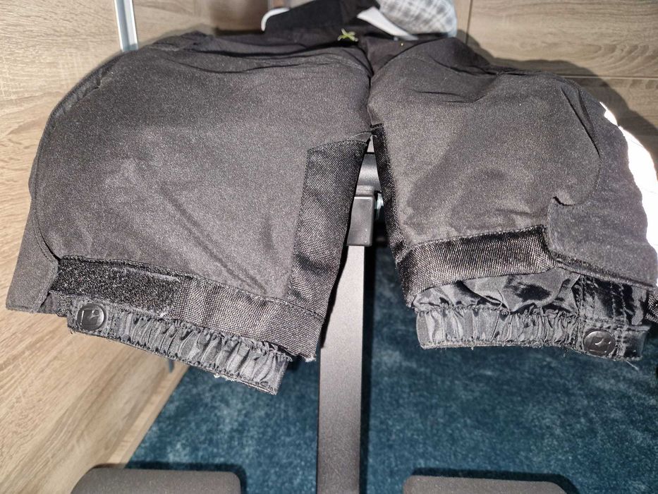 Pantaloni de schi copii Killtec stare f buna mar.104