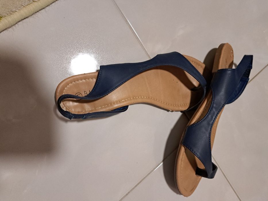 Дамски сандали в синьо