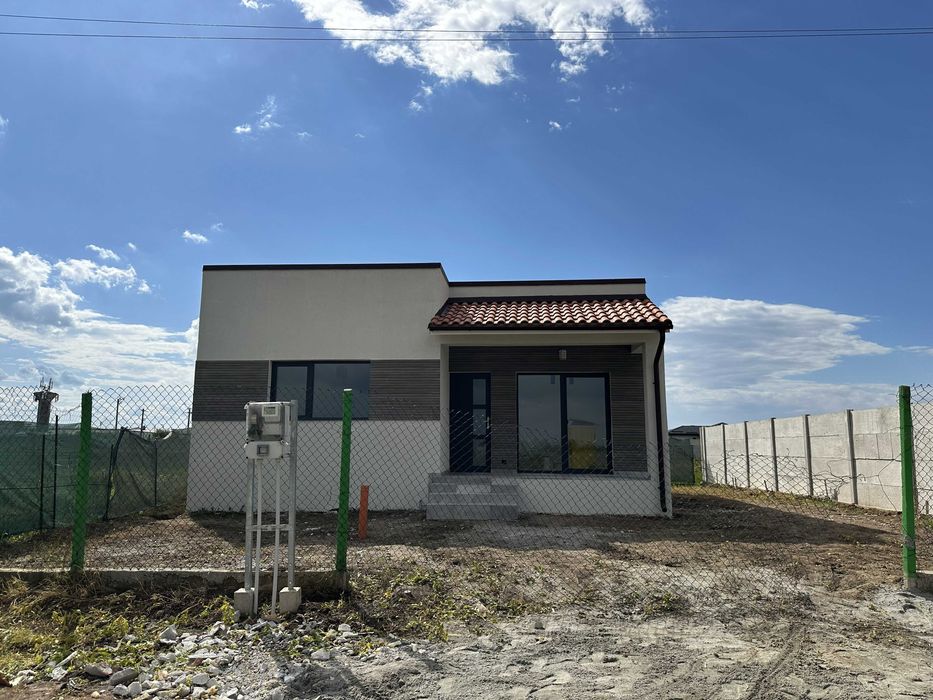 Casă 3 camere in stil Mediteranean-FINALIZATĂ