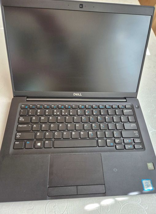 Лаптоп Dell Lattitude 7390