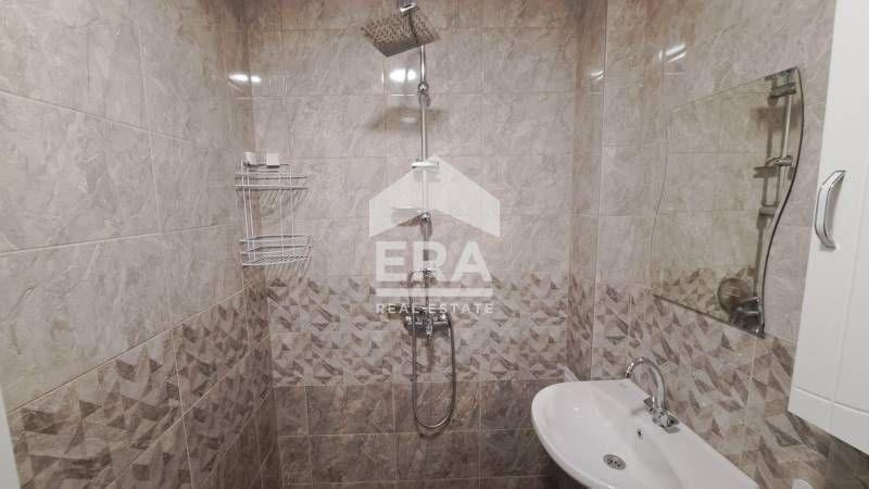 Продава се Двустаен апартамент в Русе, Дружба 3 - 69 кв.м за 518 €/кв.м - Снимка #6