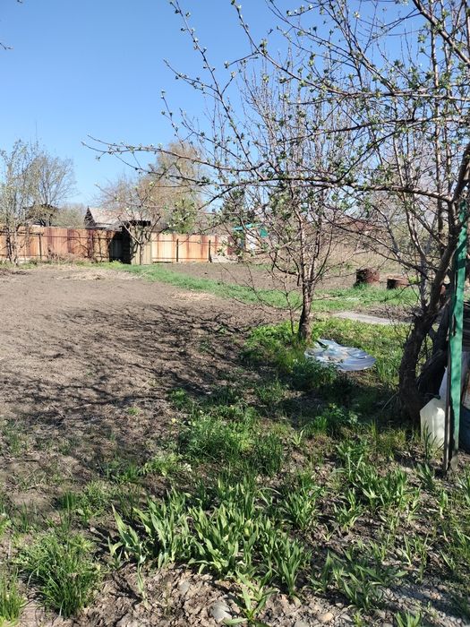 Продам дачу. Два участка. Пос. Мирный (Целинная)