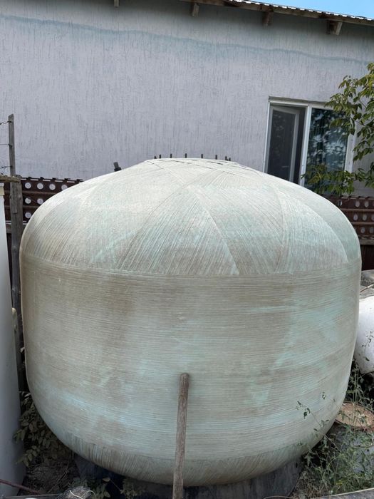 Продам емкость 5 тонна