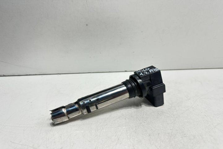 Bobina inductie 0040102030 Volkswagen VW Golf a 5-a generatie
