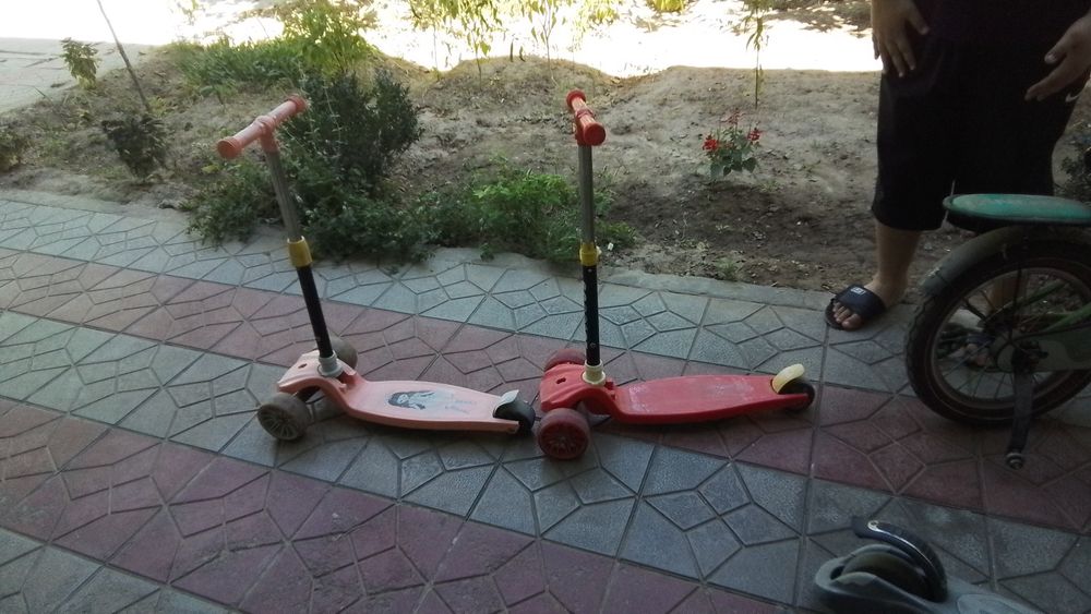 Velosiped va Samokatlar