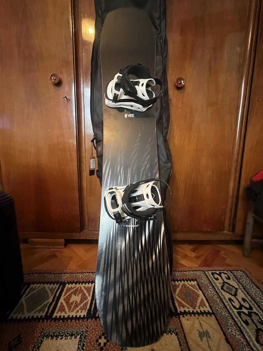 Сноуборд YES STANDARD 24/25 153см като нов