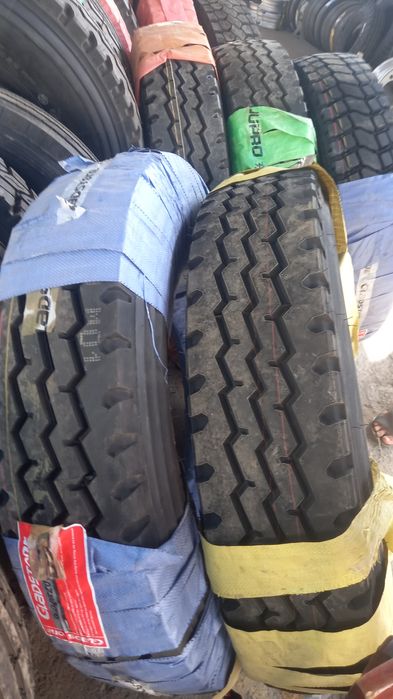 Авто шина 9.00R20