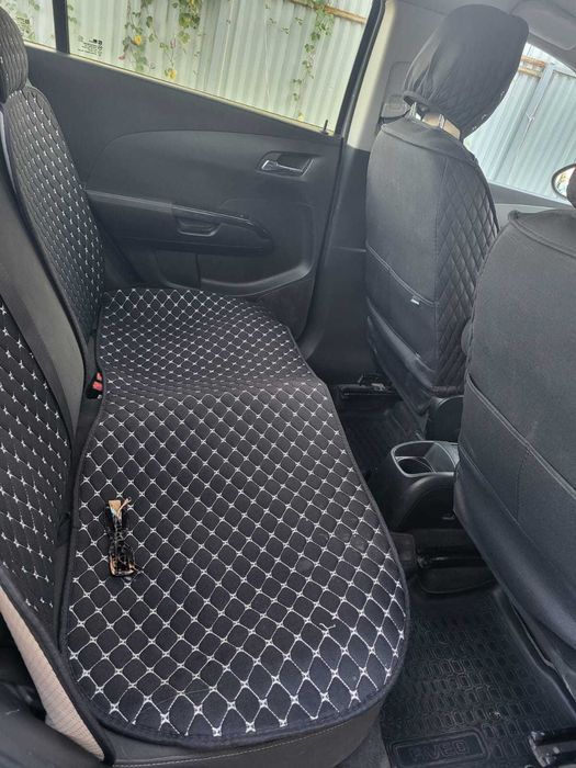 Продам Chevrolet Aveo T300, 2014 год