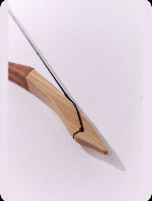 Детский лук и стрелы