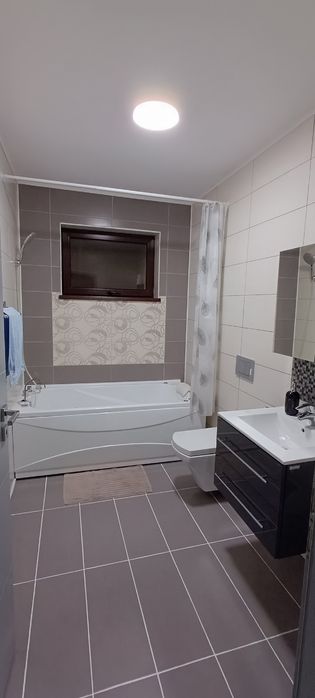 Apartament de închiriat open-space zona Ford+Loc  de parcare