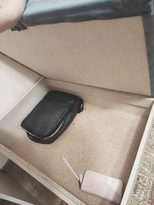 продам односпальнюю кровать